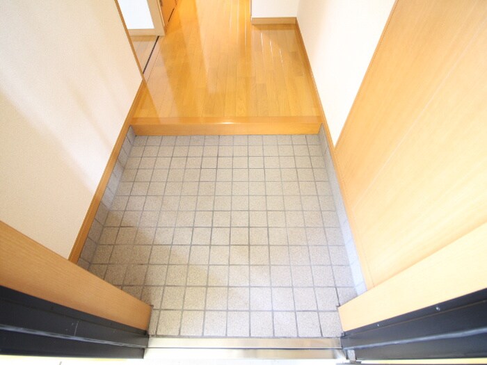 物件内観写真19　(玄関)