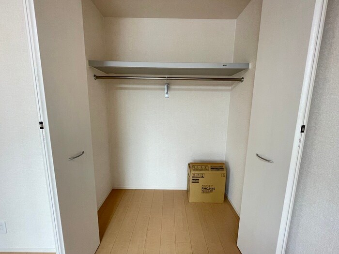 物件内観写真10　(収納)