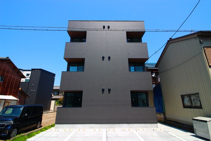 物件外観写真5　(外観写真)