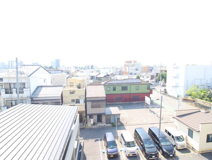 物件内観写真17　(室内からの展望)