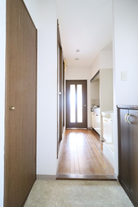 物件内観写真19　(廊下)