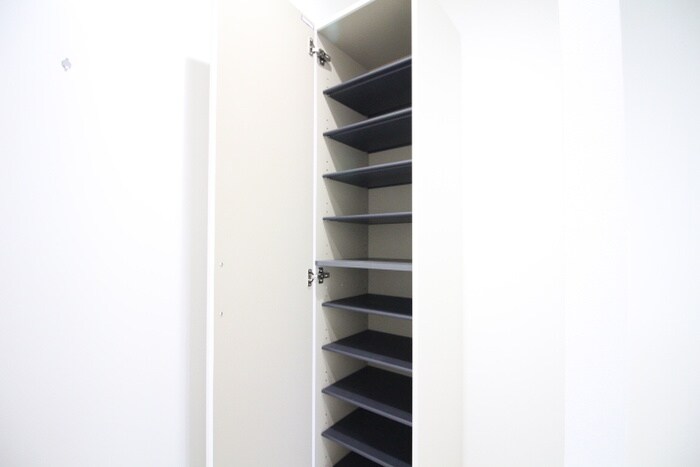 物件内観写真8　(靴箱)