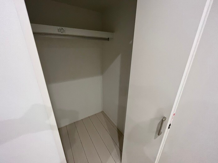 物件内観写真21　(収納)