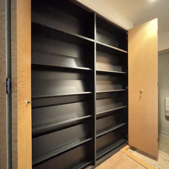 物件内観写真15　(靴箱)