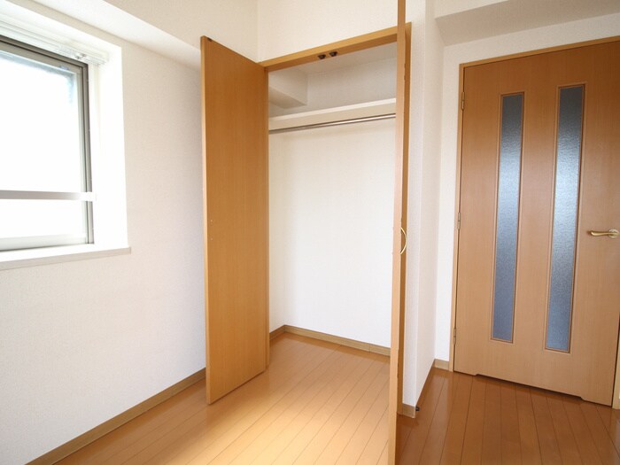 物件内観写真12　(収納)