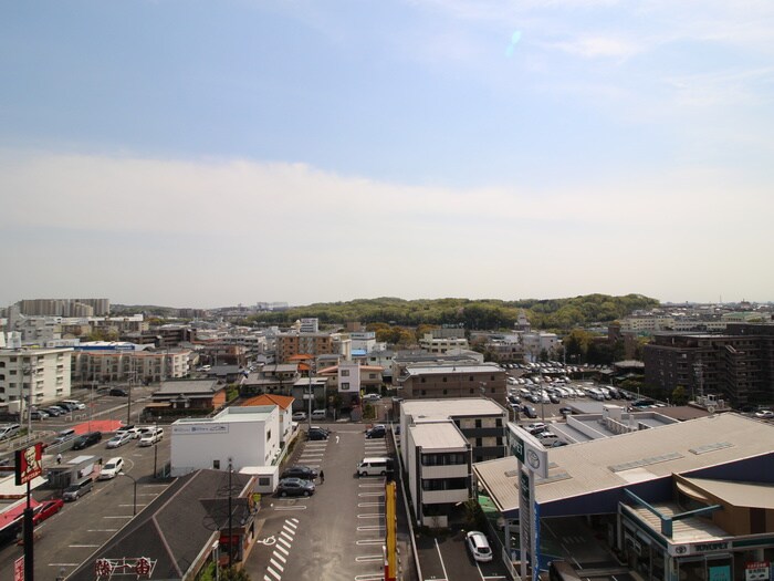 物件内観写真16　(室内からの展望)