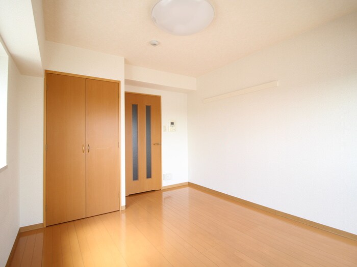 物件内観写真17　(居室)