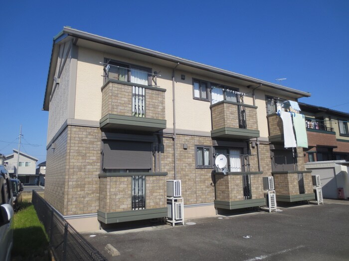 物件外観写真2　(外観写真)