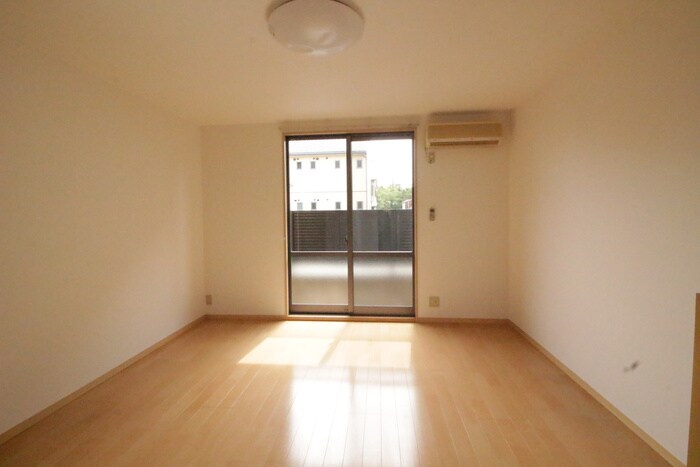 物件内観写真21　(居室)