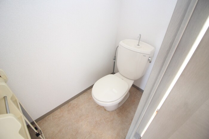 物件内観写真13　(トイレ)