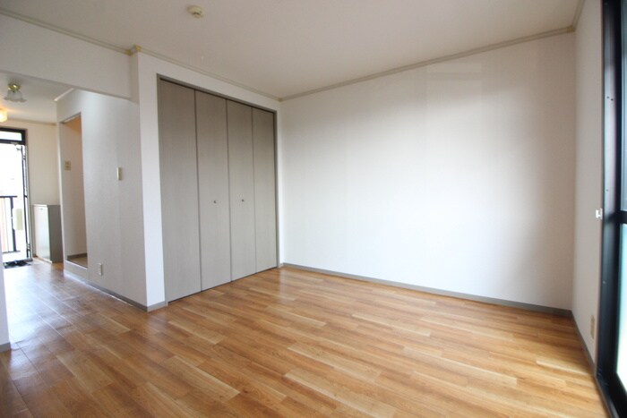 物件内観写真17　(居室)