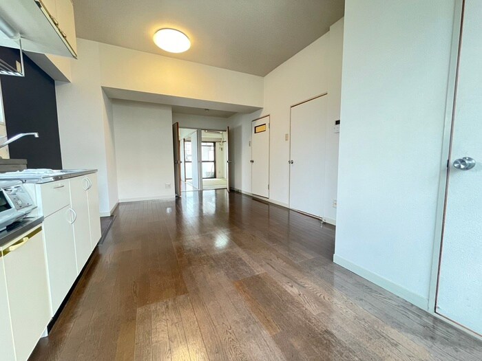 物件内観写真8　(居室)