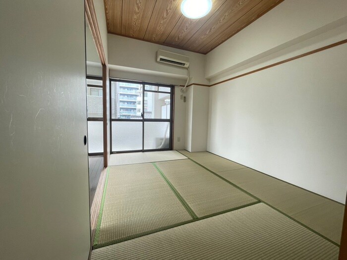 物件内観写真9　(居室)