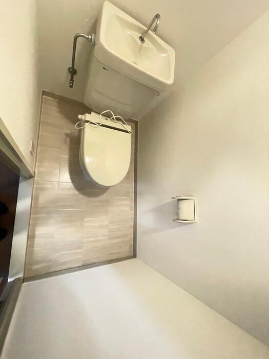 物件内観写真12　(トイレ)