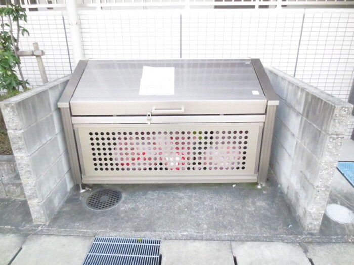 物件外観写真4　(建物設備)