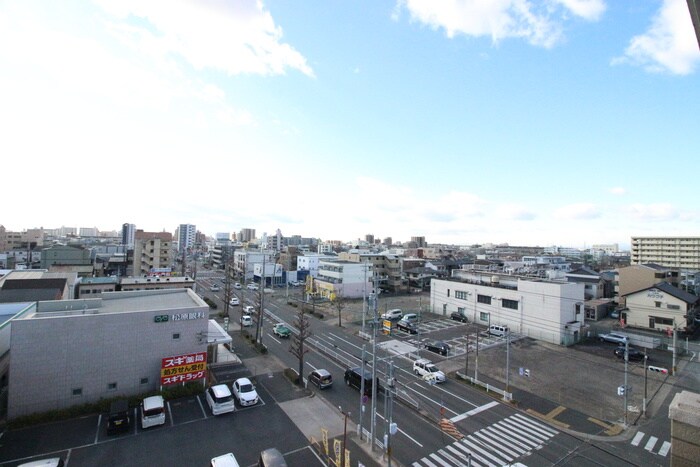 物件内観写真15　(室内からの展望)