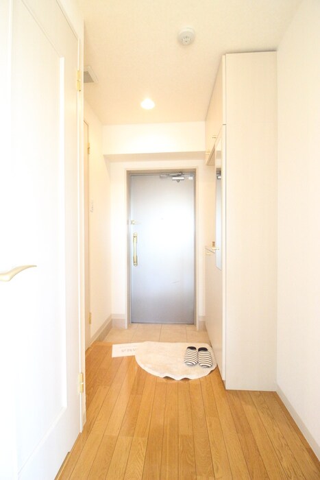 物件内観写真17　(玄関)