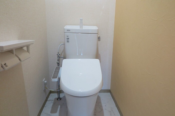 物件内観写真8　(トイレ)