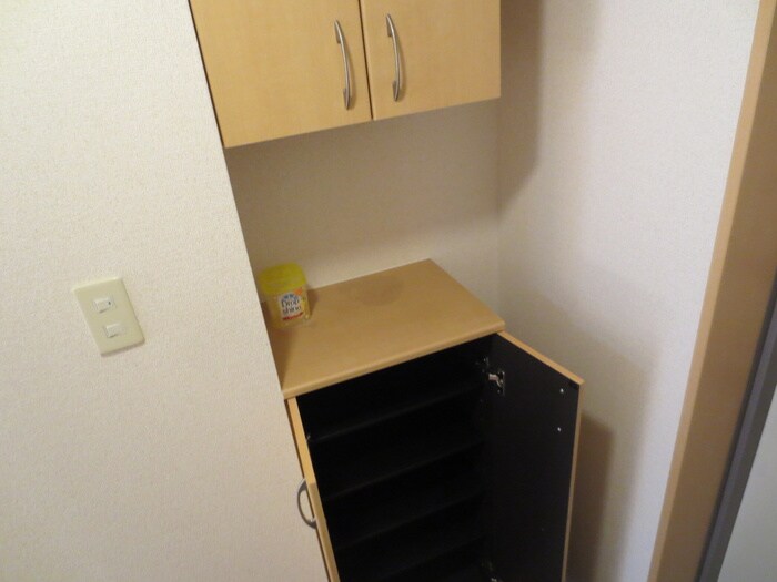 物件内観写真14　(靴箱)