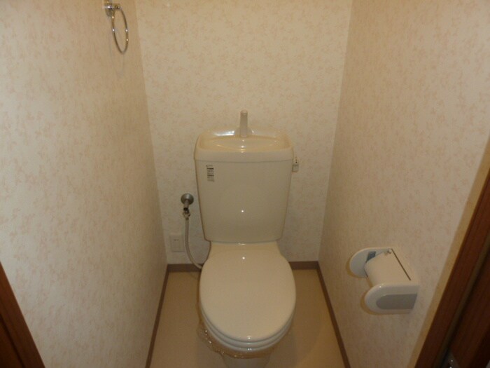 物件内観写真14　(トイレ)