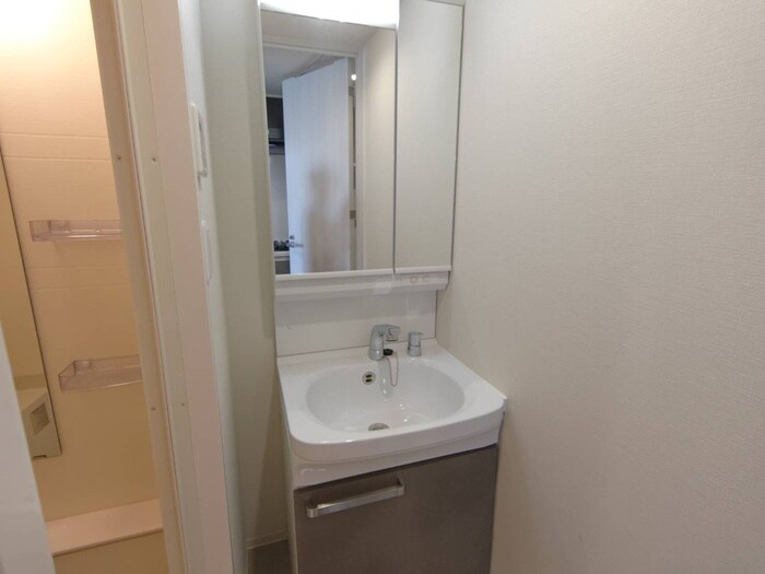 物件内観写真11　(洗面)