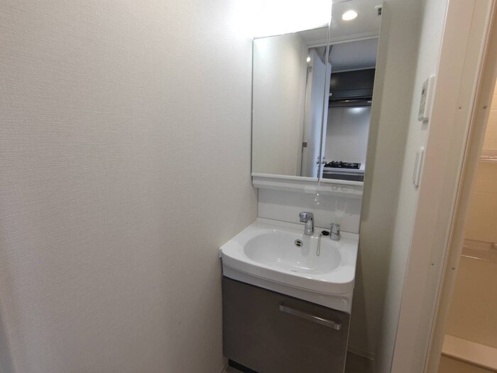 物件内観写真12　(洗面)