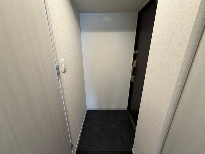 物件内観写真19　(玄関)