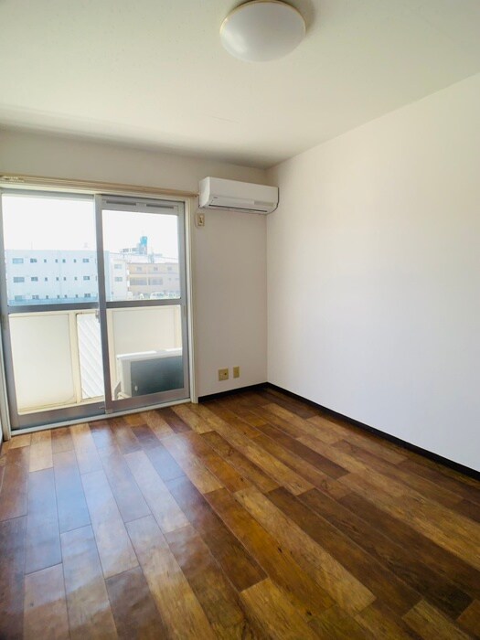 物件内観写真11　(居室)