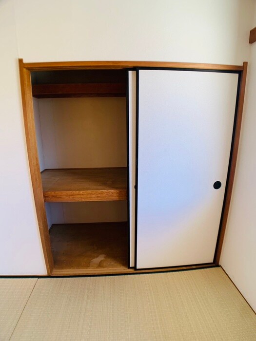 物件内観写真14　(収納)