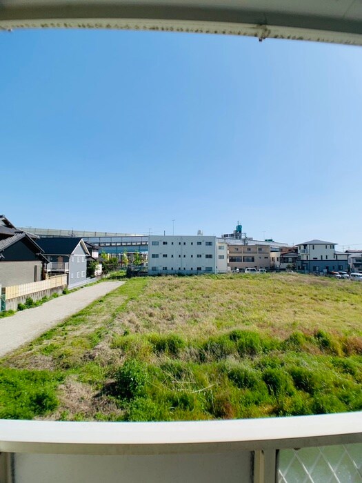 物件内観写真16　(室内からの展望)