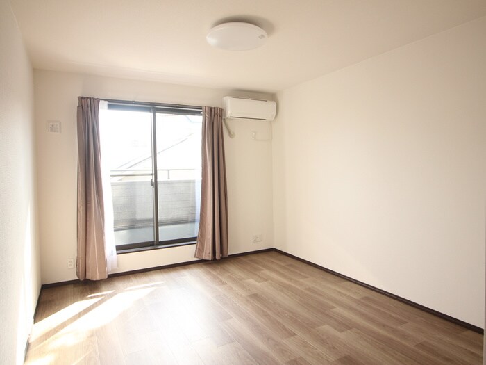 物件内観写真6　(居室)