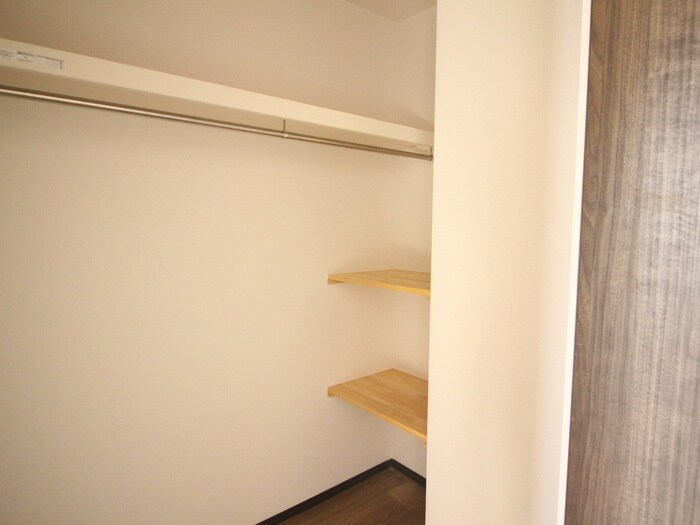 物件内観写真7　(収納)