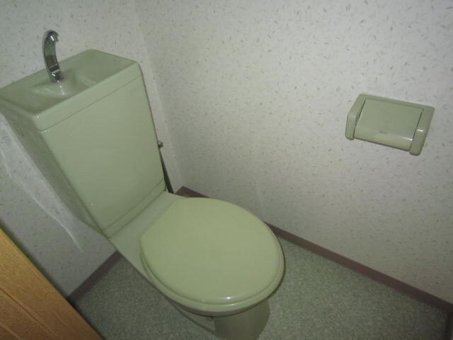 物件内観写真12　(トイレ)