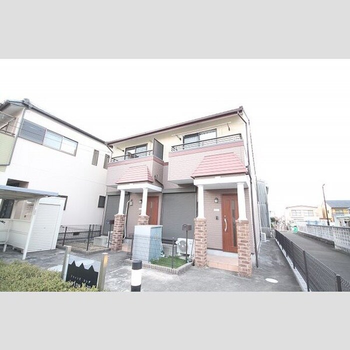 物件外観写真1　(外観写真)