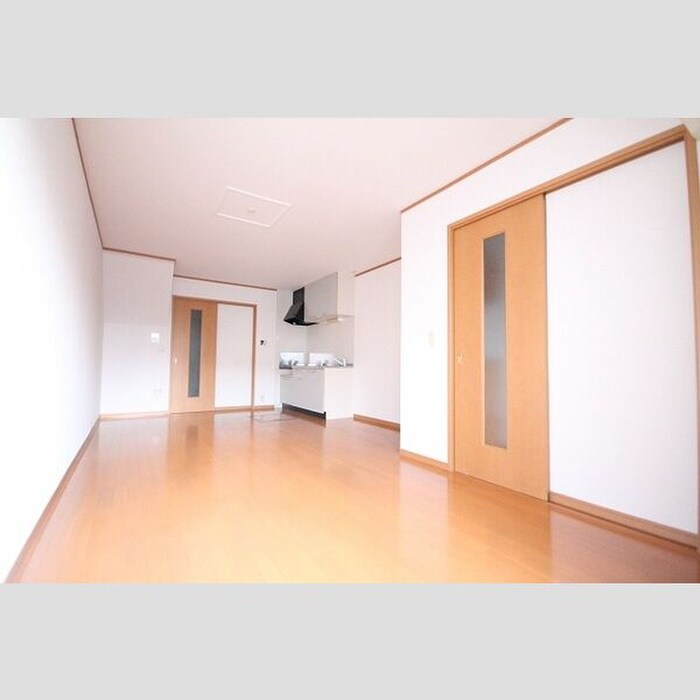 物件内観写真3　(居室)