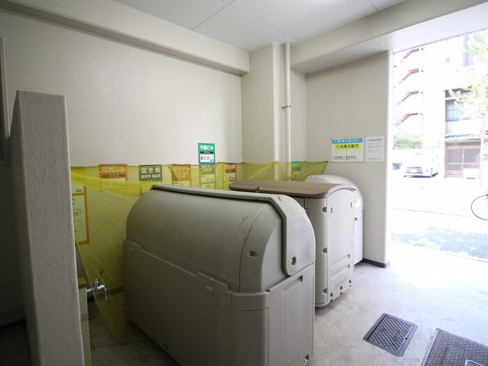 物件外観写真6　(建物設備)