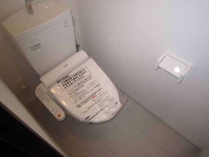 物件内観写真14　(トイレ)