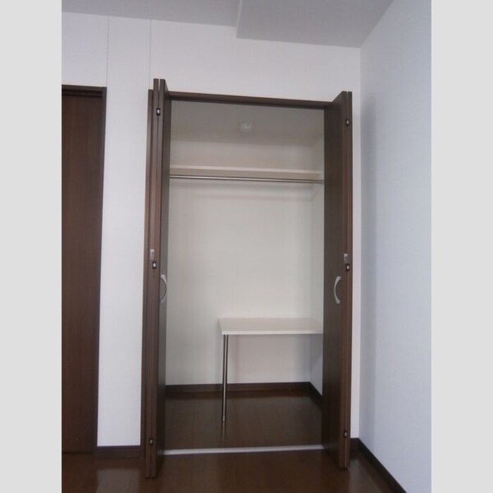 物件内観写真16　(収納)