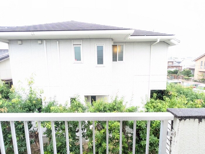 物件内観写真19　(室内からの展望)