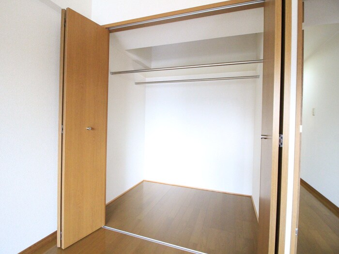 物件内観写真15　(収納)