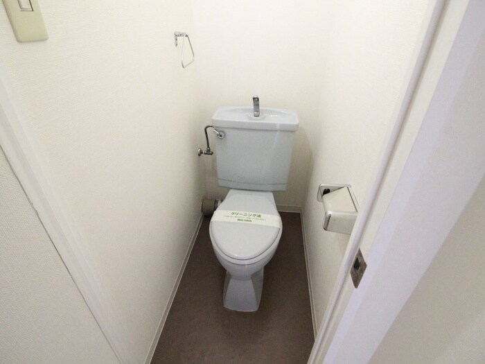 物件内観写真16　(トイレ)