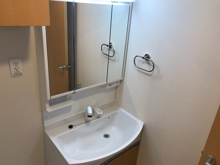 物件内観写真6　(洗面)