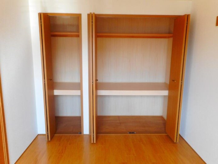 物件内観写真10　(収納)