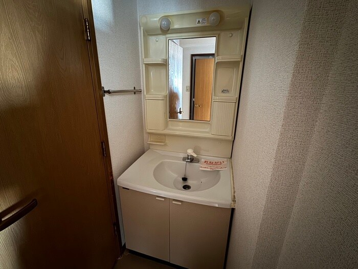 物件内観写真12　(洗面)