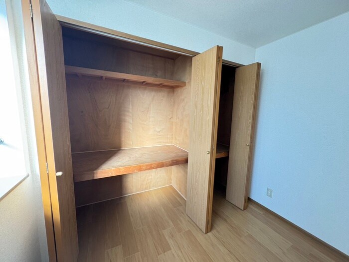 物件内観写真13　(収納)