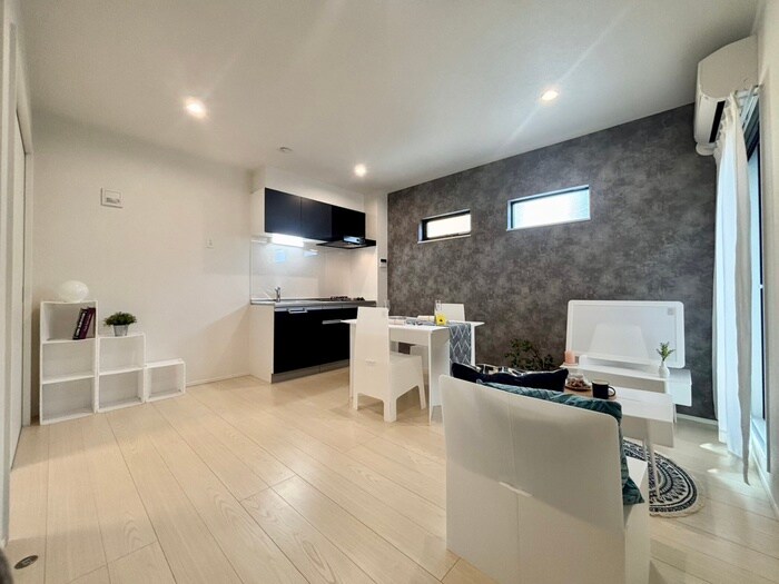 物件内観写真8　(居室)