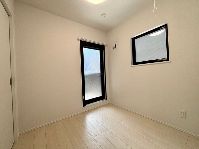 物件内観写真11　(居室)