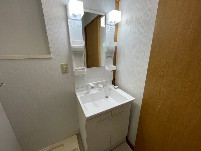 物件内観写真13　(洗面)