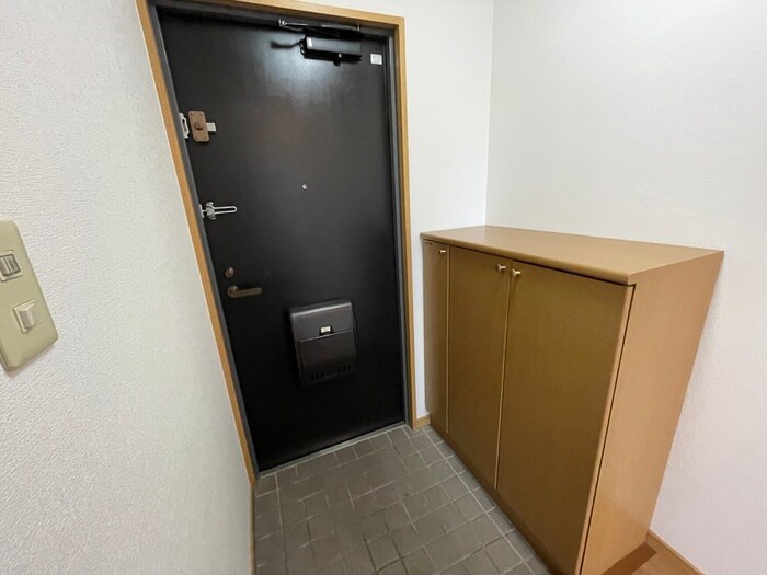 物件内観写真15　(玄関)