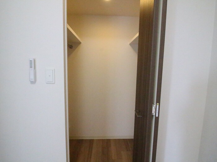 物件内観写真18　(収納)